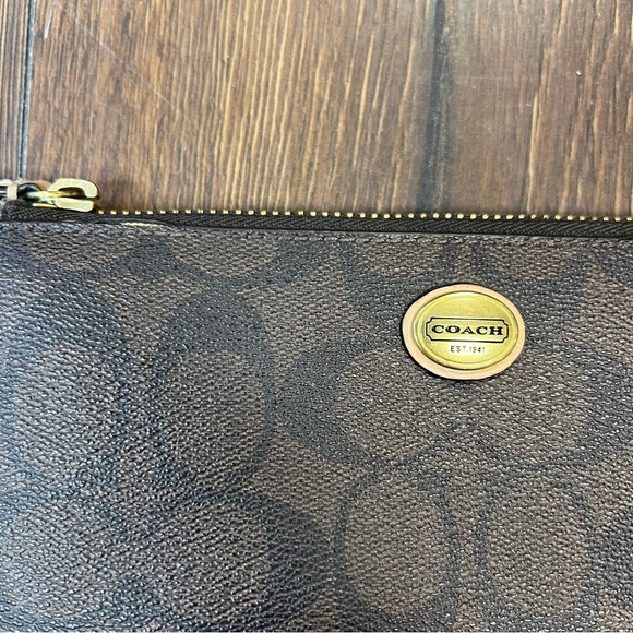 Coach Signature Brown Large Zip Around Zip Wallet - Picture 2 of 7